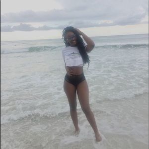 Meet your Posher, Zaron